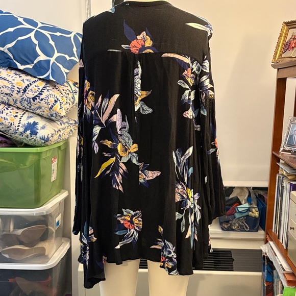 Free People Black Multicolor Floral Blouse - Picture 6 of 6